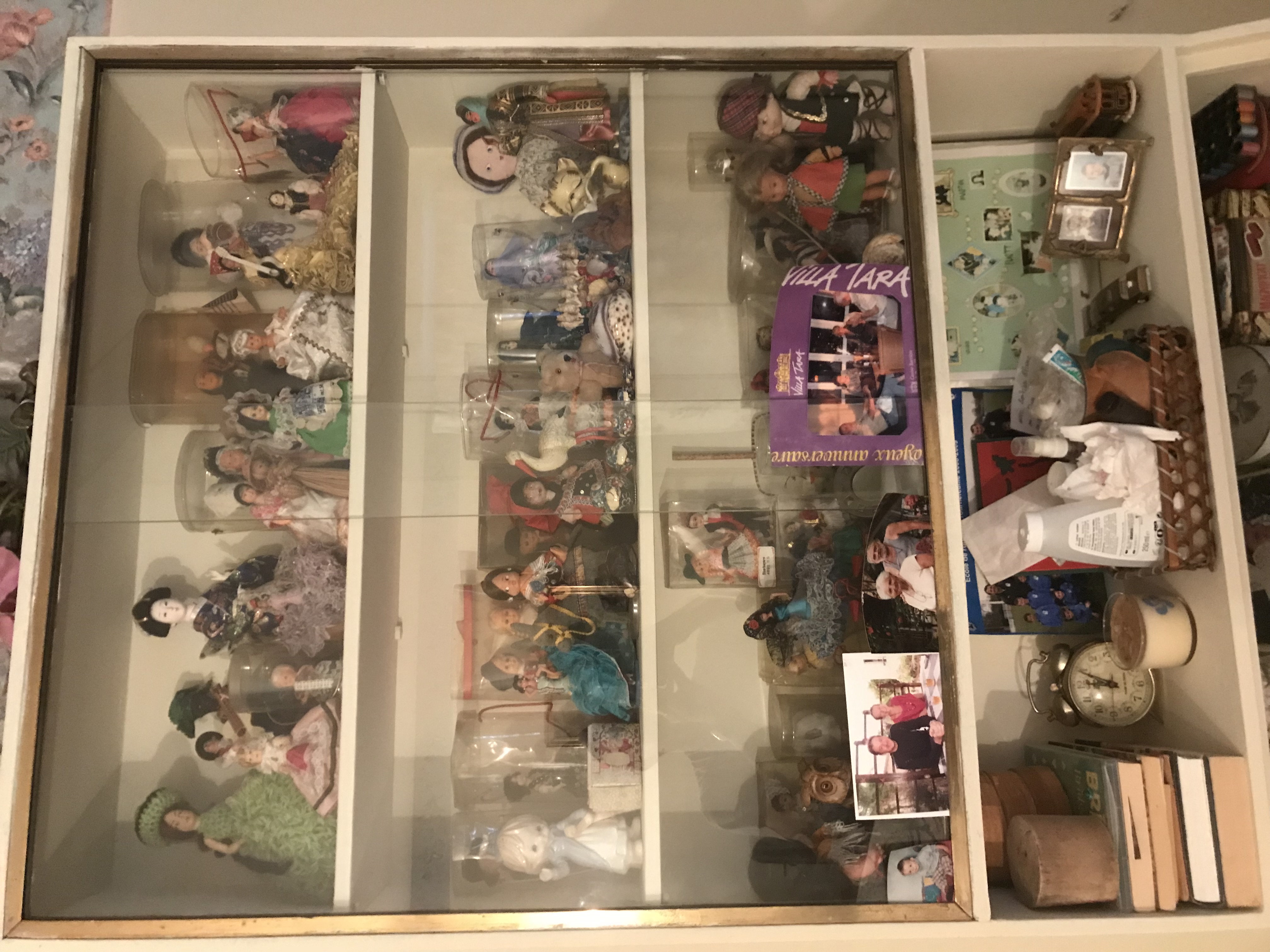 Meuble Vitrine 1er Gauche (2).jpg